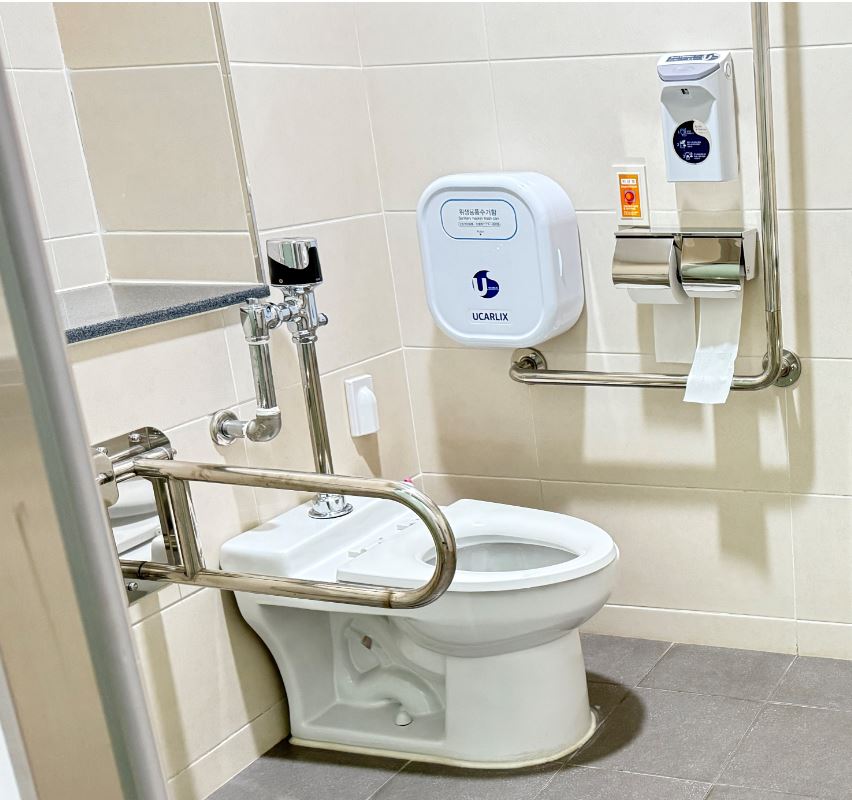Interior Facilities of the Accessible Restroom (Toilet and Sink) 2