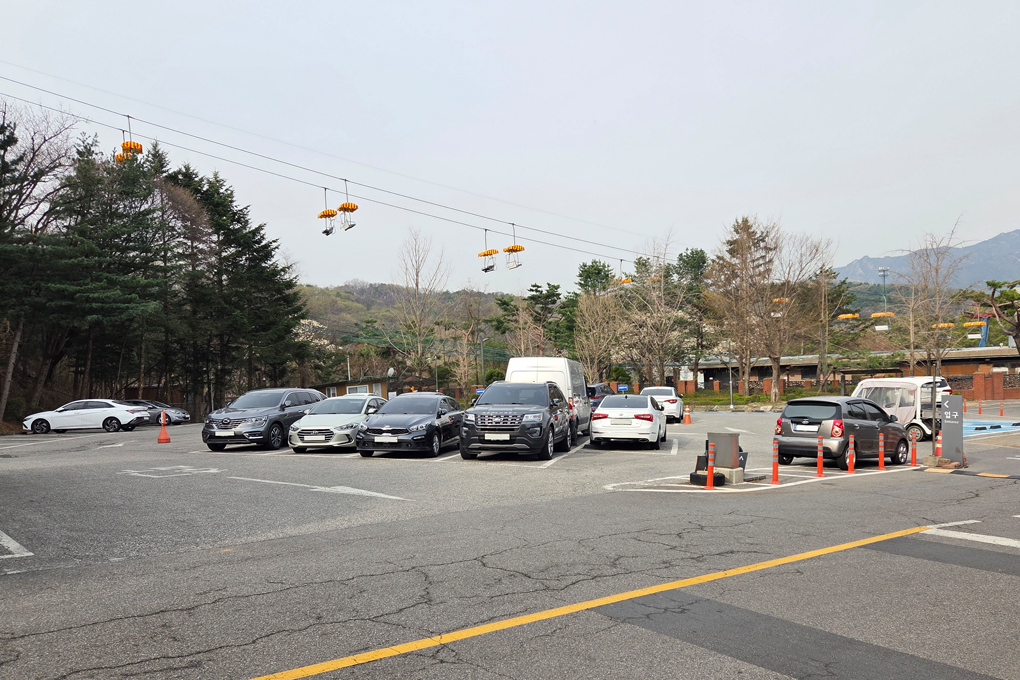 미술관 삼거리 주차장